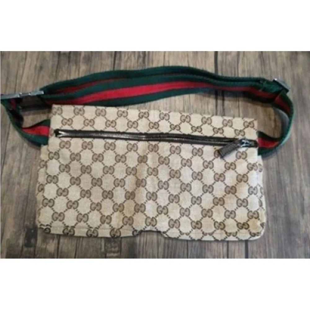 Gucci Beige and Brown Belt Bag - Picture 2 of 10
